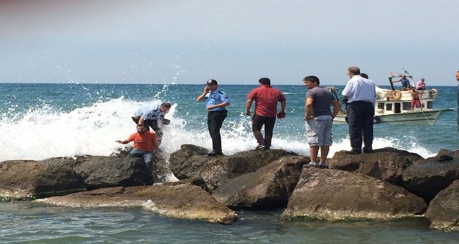 Giresun’da denizde kaybolan 3 ocuktan 2’si ld, birinin durumu ise ar