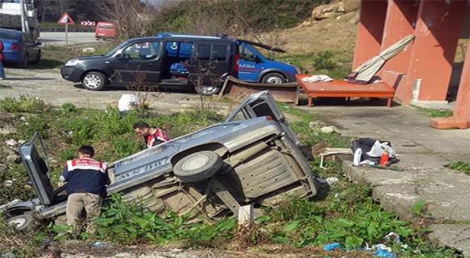 Giresun'da Trafik Kazas: 1 l 2 Yaral