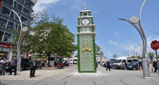 Belediyen Saat Kulesi in Aklama