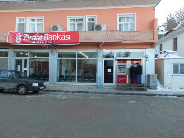 Alucra Ziraat Bankas Yenileniyor