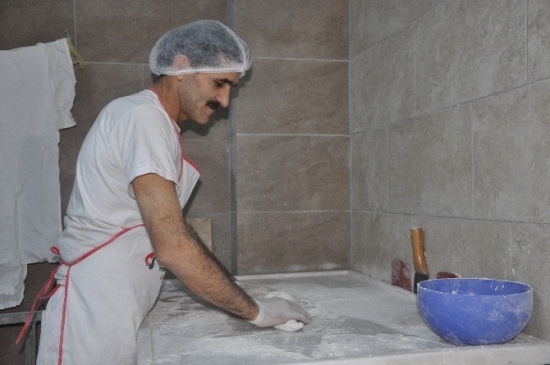 Bu Ekmek Altn Deerinde